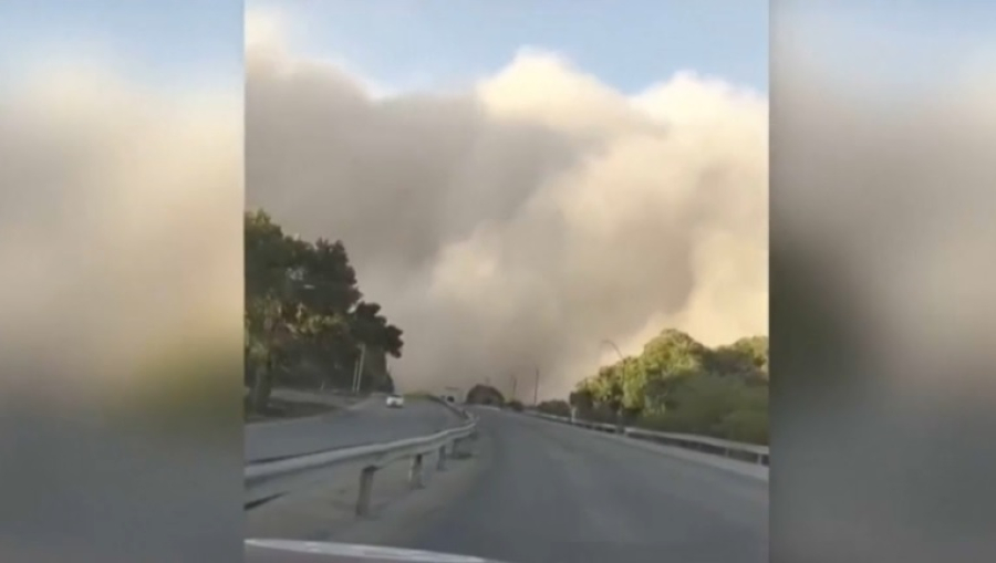 Пыльная буря парализовала работу аэропортов в Мексике