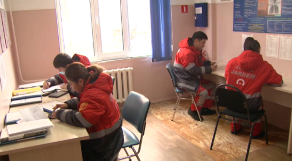 Алматыдағы жер сілкінісі салдарынан дәрігер көмегіне 44 адам жүгінді