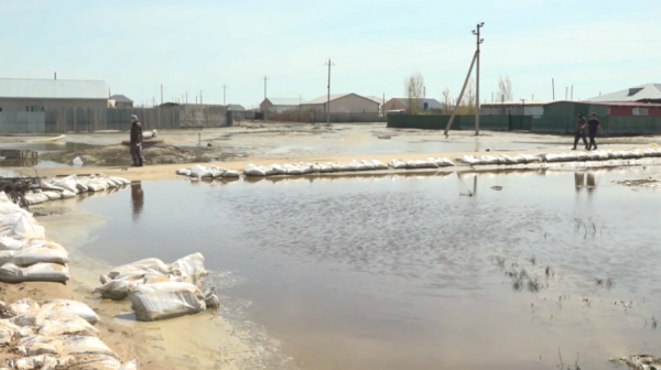 Су тасқыны: 38 мыңнан астам адам үйіне оралды