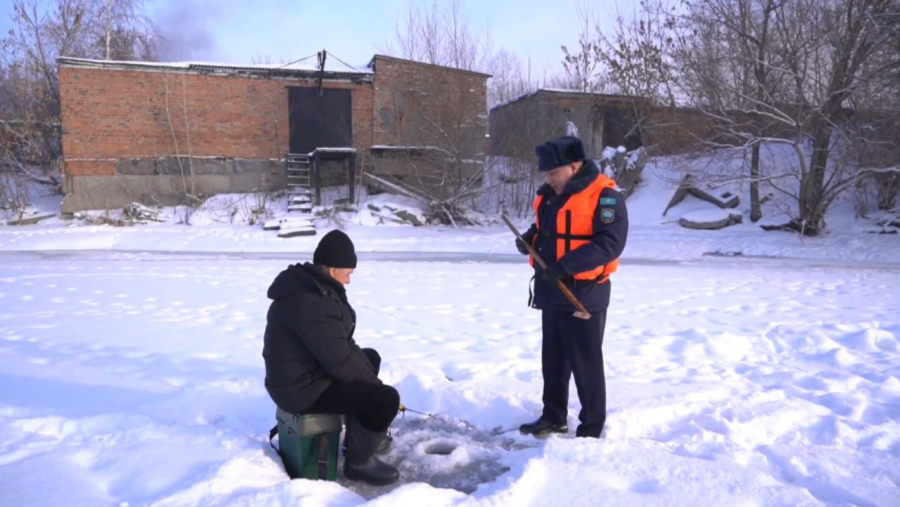 ШҚО-да толық қатпаған мұздың бетіне шыққандар жауапкершілікке тартылды