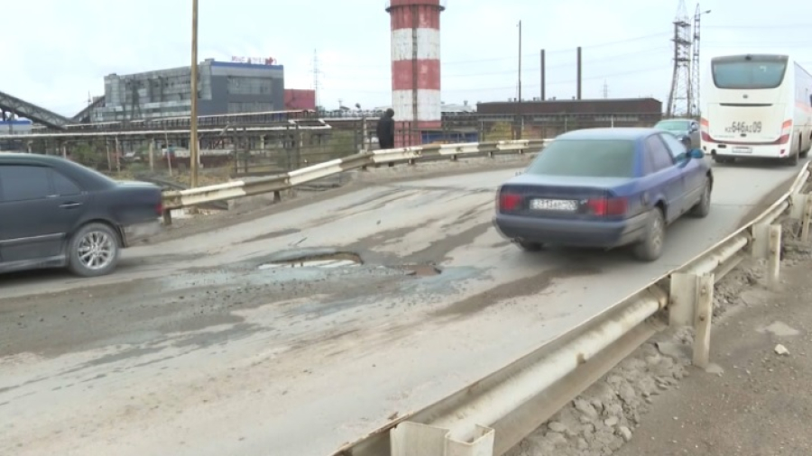 Критической остается ситуация с путепроводами в Жезказгане