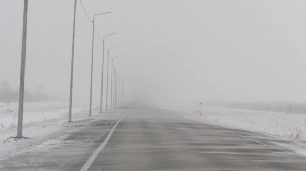 В восьми регионах Казахстана ограничено движение транспорта