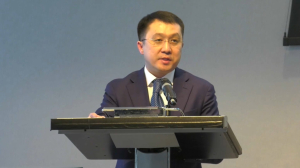 М. Карабаев призывает инвестировать в развитие транспортных проектов Казахстана
