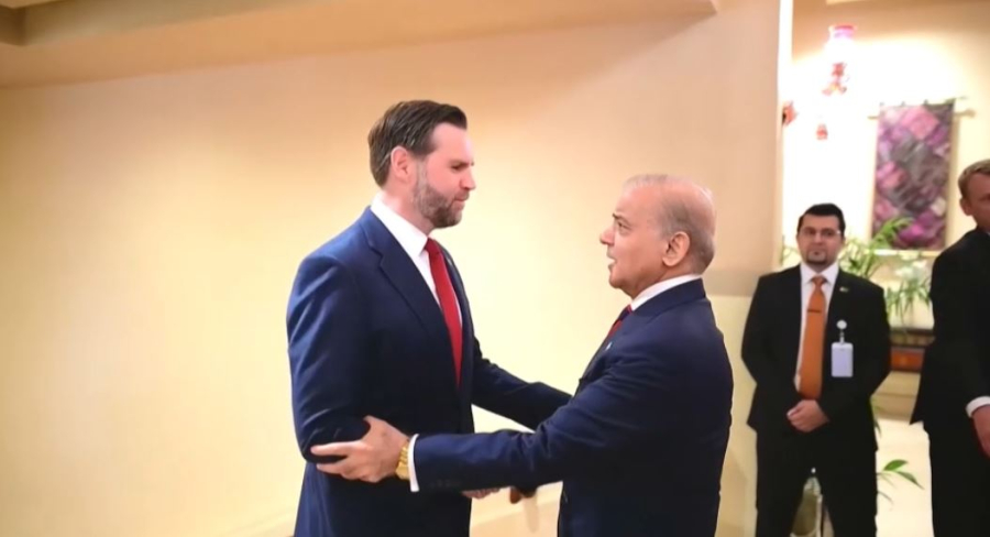 Джей Ди Вэнс Шахбаз Шарифпен кездесті