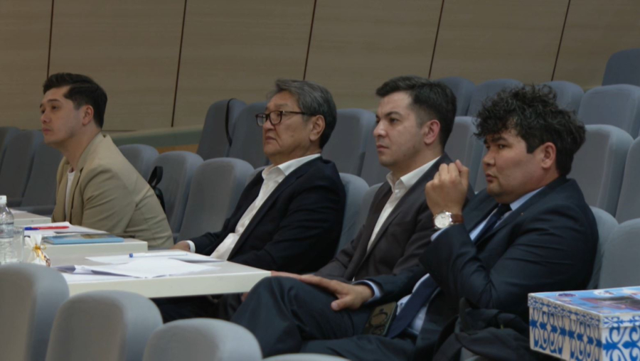 Мәдениет саласы қызметкерлері арасында байқау өтіп жатыр