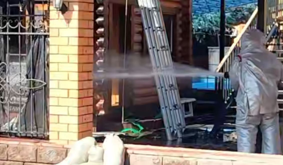 Газгольдер вспыхнул на территории банного комплекса в Косшы