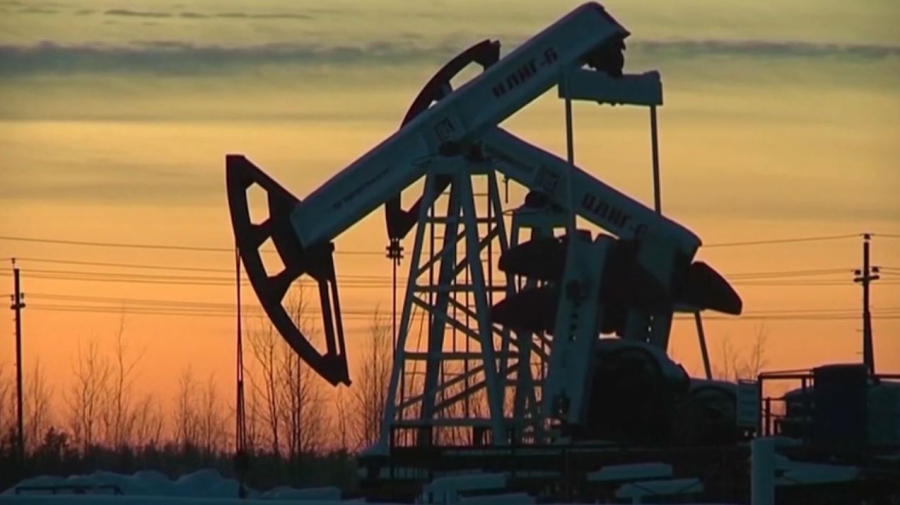 Цена на нефть поднялась выше $100 за баррель