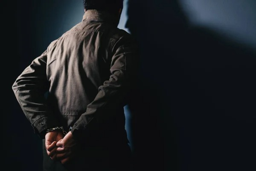 20 жыл қашып жүрген қылмыскер Қазақстанға экстрадицияланды