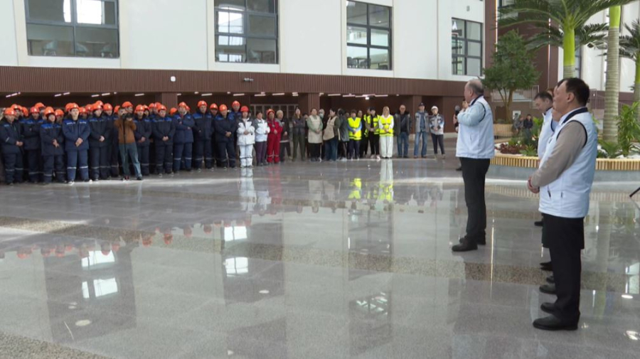 Спортсмены и строители ознакомились с проектом новой Конституции