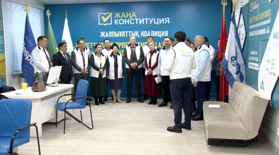 Астанадағы еңбек ұжымдарына Ата Заң жобасы түсіндіріледі