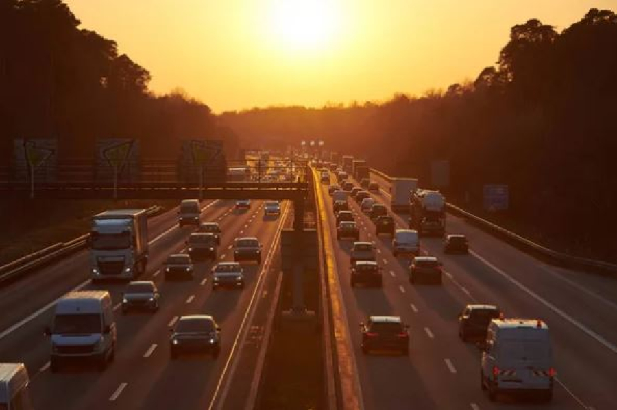 КНБ предупредил о возможных пробках на границе с Россией