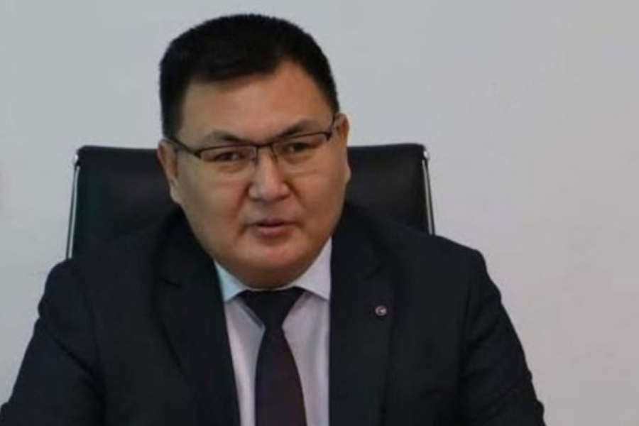 Трагедия на трассе: в Атырауской области разбился замакима района