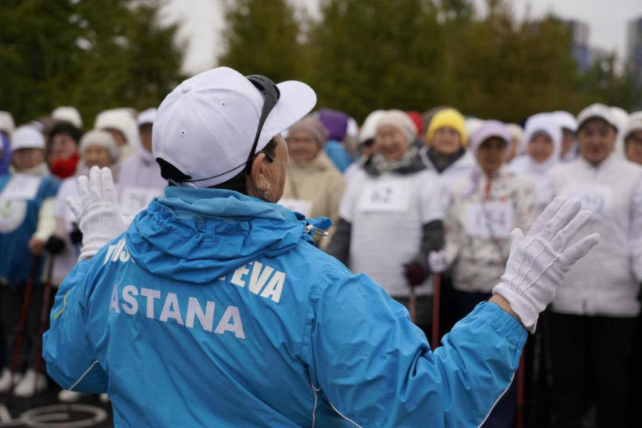 Марафон по скандинавской ходьбе прошел в Астане