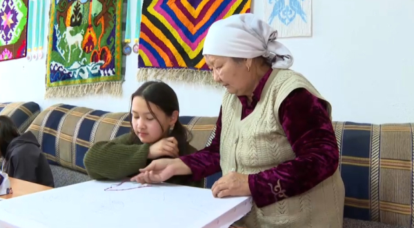 Өнерді өнеге еткен ісмер