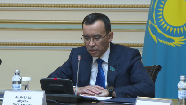 Сенат Төрағасы ғалымдармен кездесті