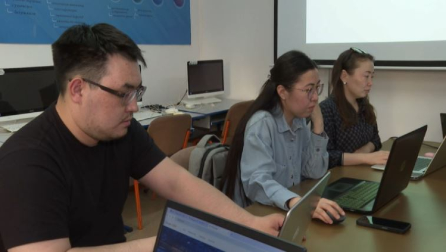 23 мың әйел ІТ мамандықтарды игерді