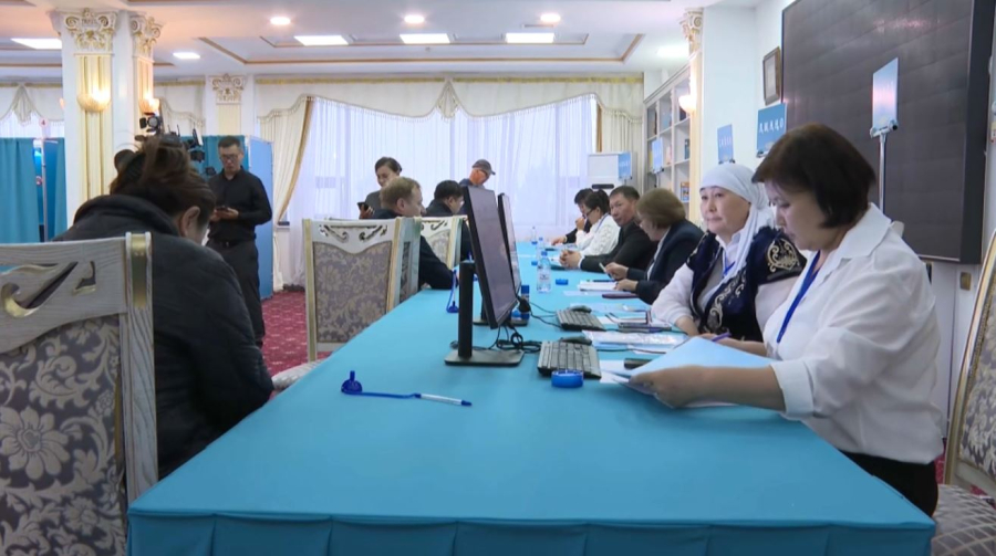 Курултай – 2026: голосование на избирательном участке № 129 в Астане