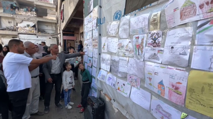 Газа секторында қираған үйлер арасында көрме ұйымдастырылды