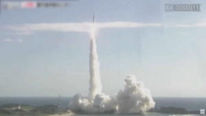Жапонияда ғарыш пен Айды зерттеуге 2 аппарат ұшырылды