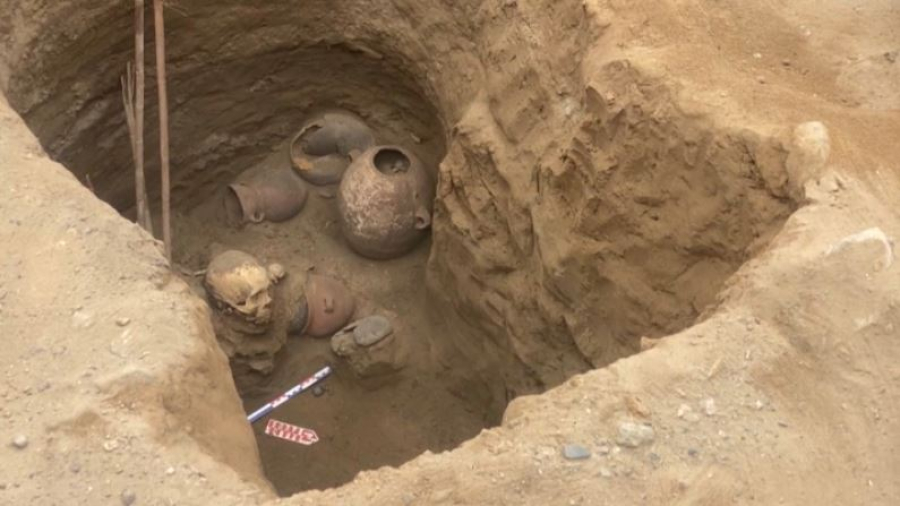 Древнюю гробницу обнаружили в Перу