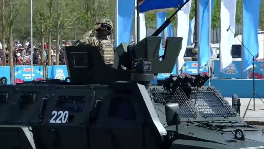 Елорда төріндегі әскери парад – ерлікке тағзымның белгісі