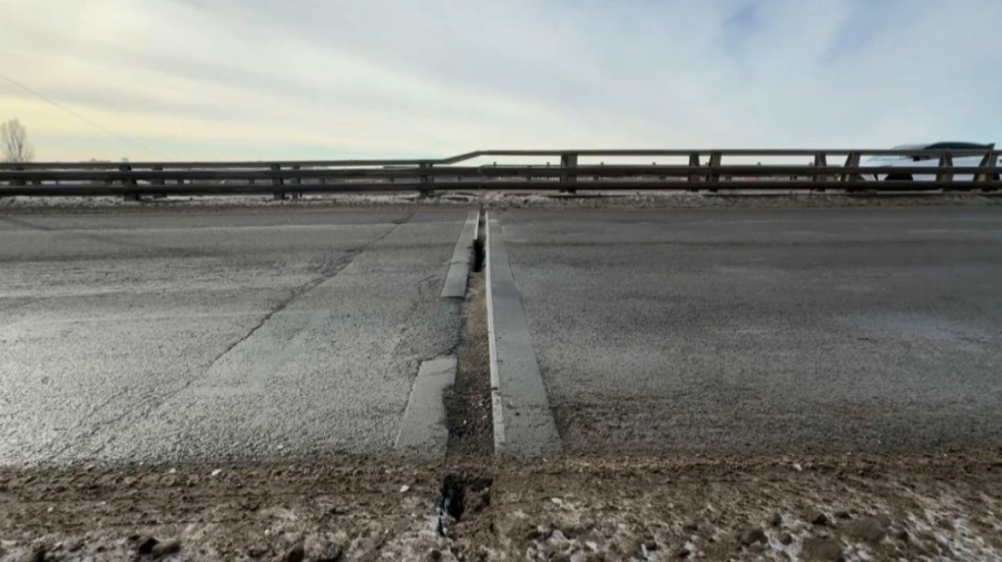Мостам в Атырау требуется ремонт