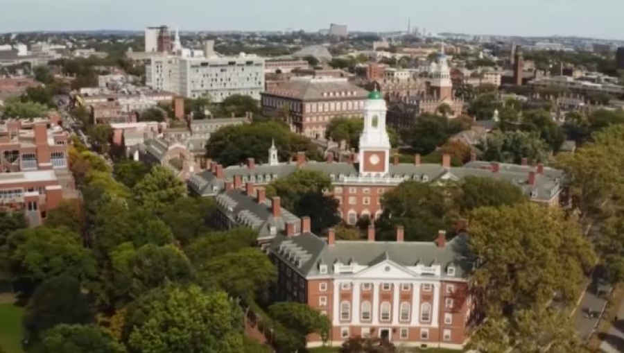 Гарвардқа $500 млн айыппұл салынды