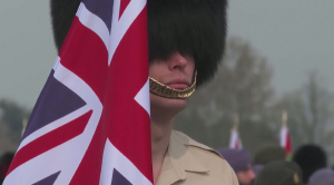 Военнослужащие готовятся к церемонии коронации короля Великобритании