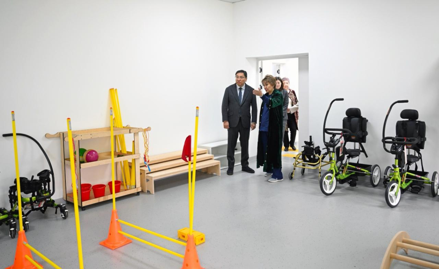 Уникальный центр для детей с особыми потребностями открылся в Алматы