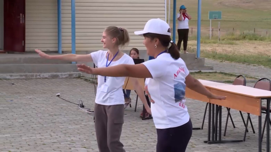 Жетісуда 10 мыңнан астам оқушы жазғы лагерьде тынығады 