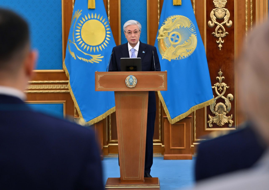 Президент Бас прокуратура, МКҚ, ІІМ қызметкерлеріне пәтер кілтін табыстады 