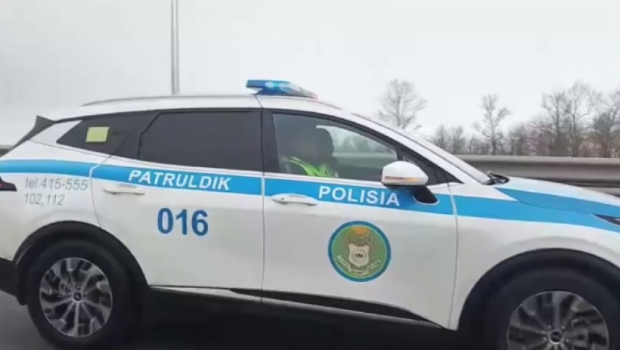 Полицейские сопроводили более 2 тысяч авто в Карагандинской области