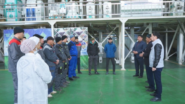 Активисты партии «Байтақ» пообщались с коллективом сельхозтоварищества