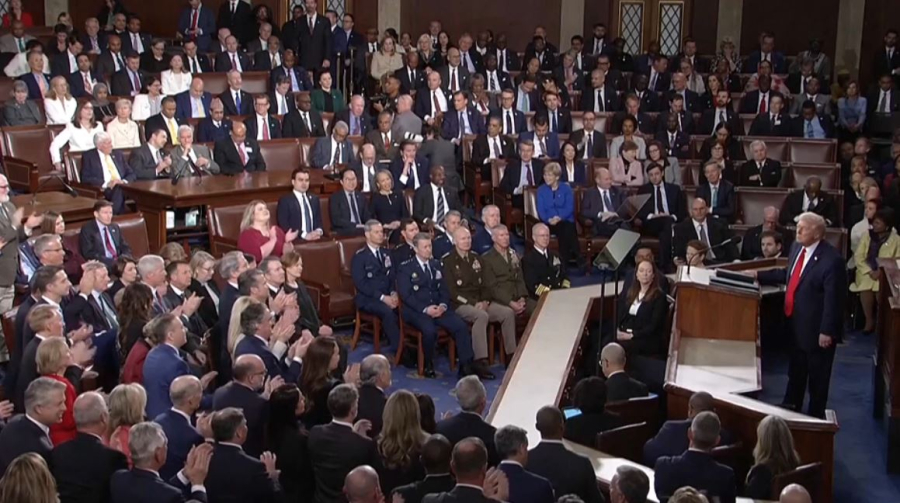 Трамп: Техалпауыттар электр қуатын өздері өндіреді