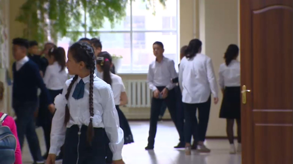 Қарағандыдағы мектепте жарамсыз дәрі-дәрмек сақталған