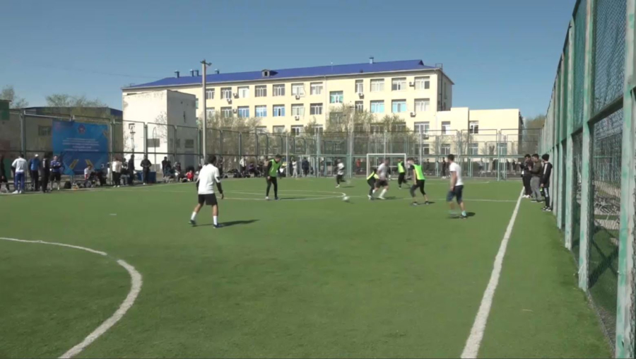 Атырауда Ассамблея жастары арасында шағын футболдан жарыс өтті