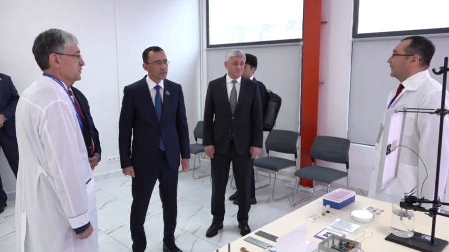 Школу аналитики открыли в Караганде при поддержке Сената