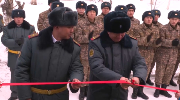 Оқушылар әскери бөлім жұмысымен танысты