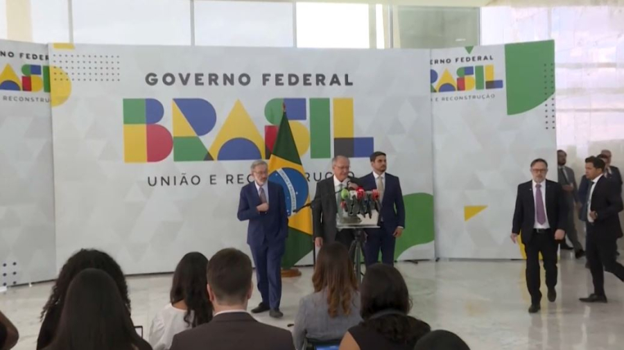 Бразилия АҚШ тауарларына 50% салық салады