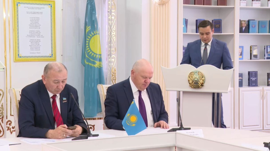 Юристы обсудили работу Курултая в Астане