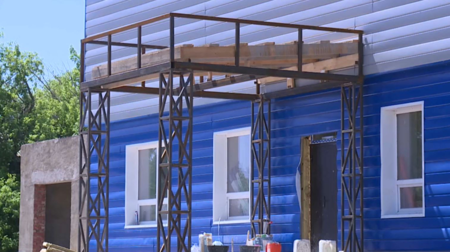 В селе Акой завершают строительство медицинского учреждения