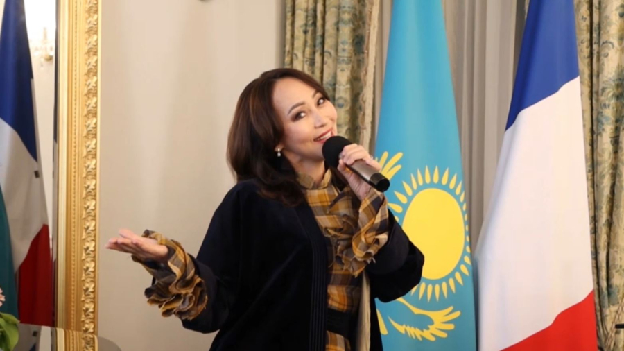 Айгүл Иманбаева Парижде шығармашылық кешін өткізді