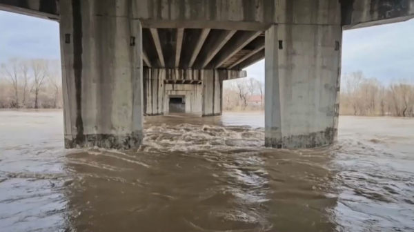 Уровень реки Ульба повысился в Усть-Каменогорске. LIVE