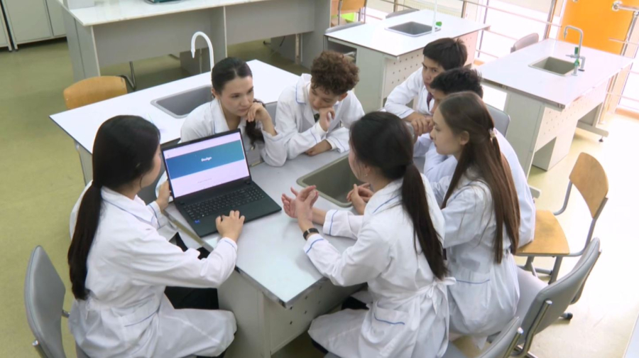 Новые технологии для здоровья и красоты представили школьники Шымкента