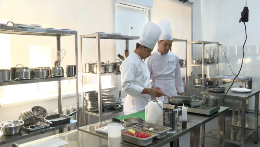 Мастерские обновляют в колледжах Шымкента