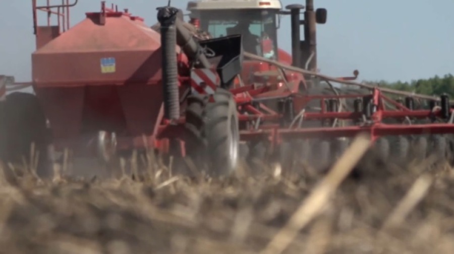 Сельхозтехника в Казахстане готова к весенним работам на 80%