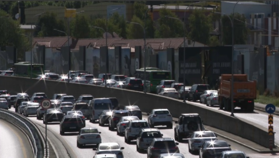 В Алматы ищут новые способы разгрузить дороги