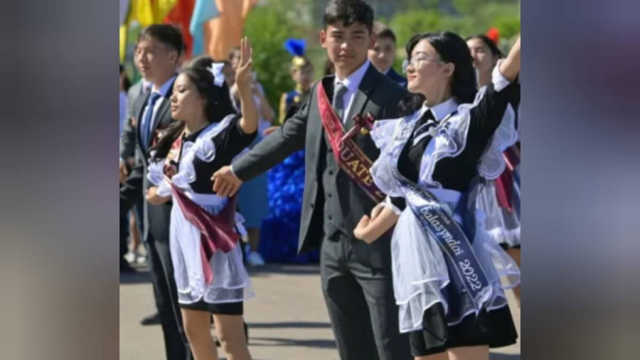 Алматы полициясы түлектерді қауіпті кортежден бас тартуға шақырды