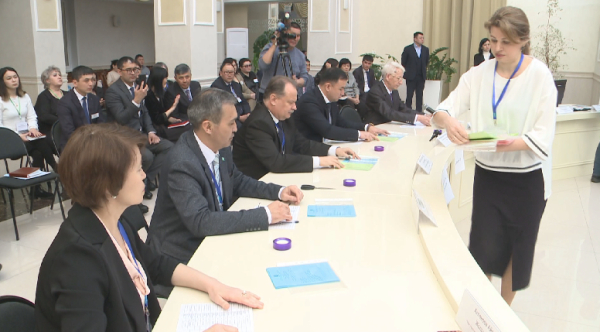 Центризбирком подготовил около 70 тыс. участников избирательного процесса