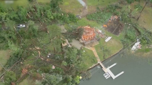 Торнадо разрушило десятки зданий в Алабаме